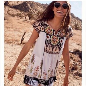 Anthropologie | Cream Black Short Sleeve Fringe Augustina Boho Tunic Top